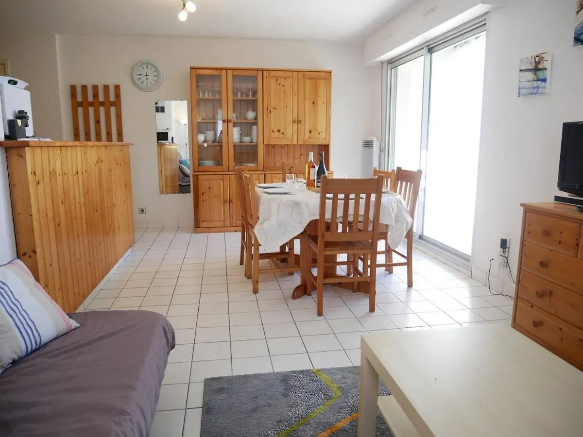 Appartement A Carnac: 3 Pieces, 6 Pers, 45M², Wifi, Proche Plages, Terrasse, Garage - Fr-1-477-70 0*, 카르나크 프랑스